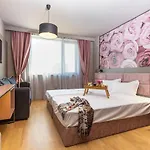 Urban Hotel 3*
