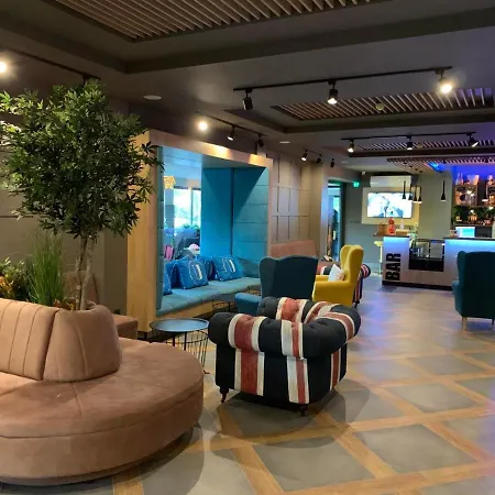 Hotel Urban 3*