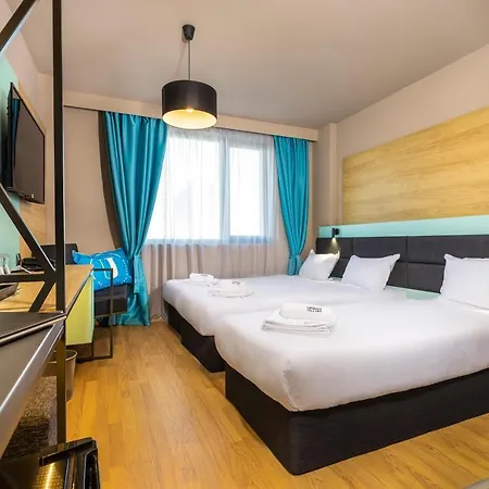 Urban Hotel 3*
