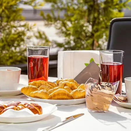 Urban Hotel 3*