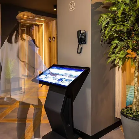 Hotel Urban 3*
