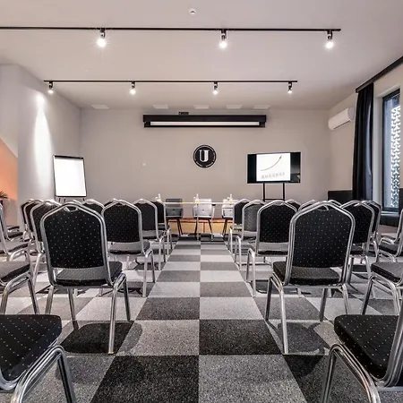 Urban Hotel 3*