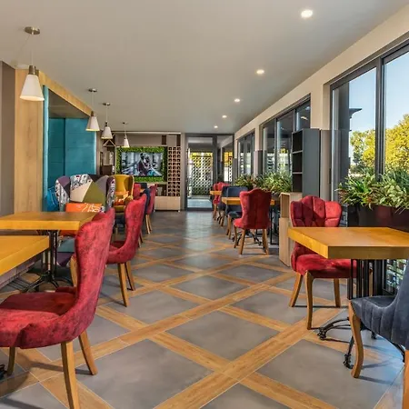 Hotel Urban 3*