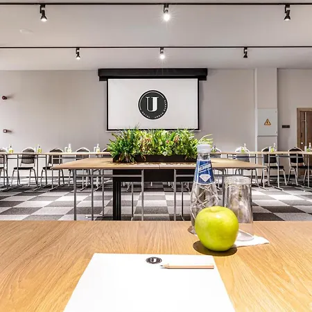 Urban Hotel 3*