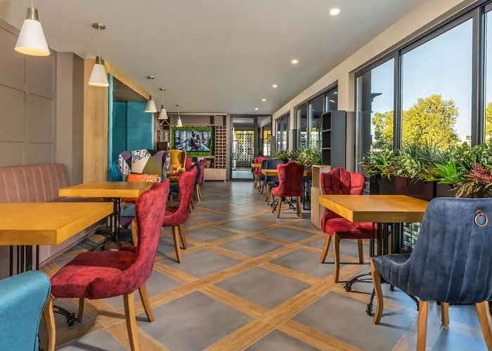 Ξενοδοχείο Urban 3*